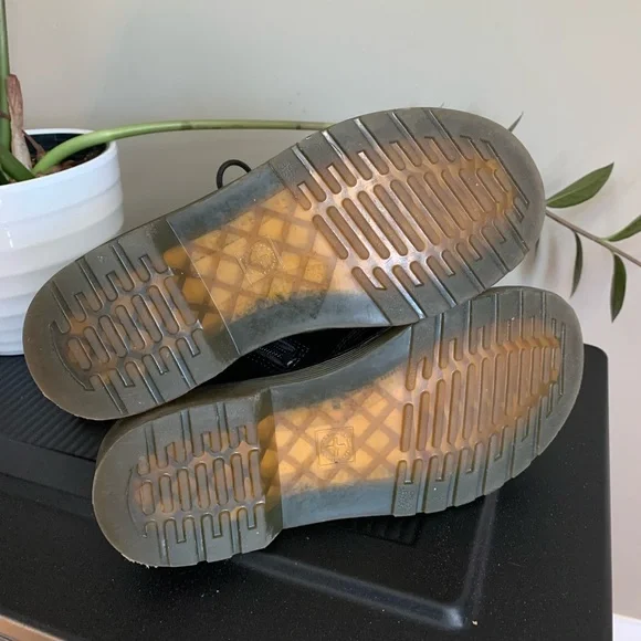 DR MARTENS JUNIOR 1460 DELANEY BLACK PATENT LEATHER LACE UP ZIP BOOTS size 5 - Picture 7 of 9